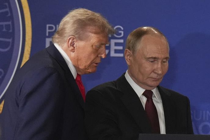 Белата куќа потврди дека Трамп и Путин повторно разговарале