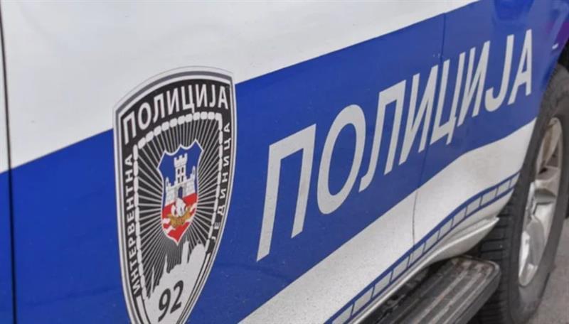 Лидерот на екстремно десничарската „Народна патрола“ е уапсен во пресрет на антиимигрантскиот митинг во Белград