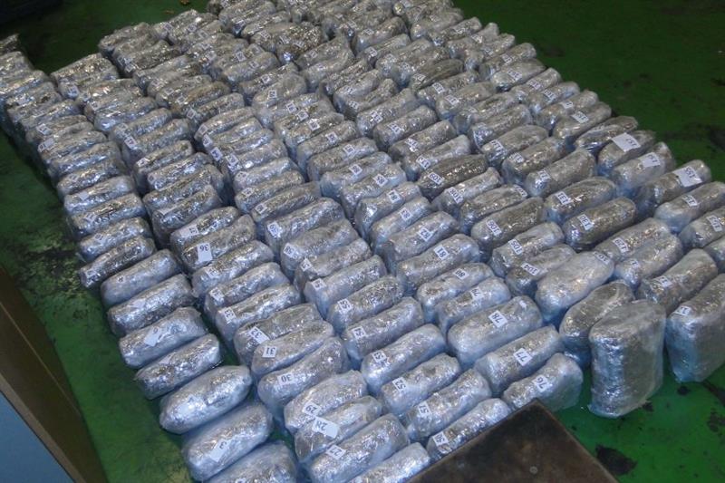 Полицијата запленила 250 килограми хероин во пакети со влажни марамчиња- камионот возел кон Турција