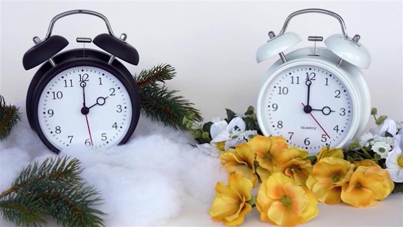 Ноќва почнува зимското сметање на времето, 3 часот ќе се смета како 2