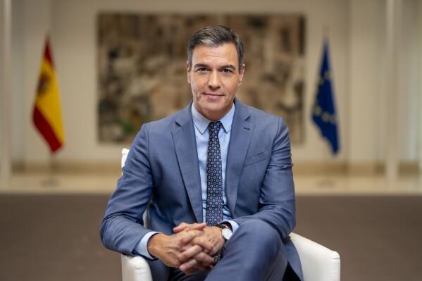 Санчез ги негира обвиненијата за корупција