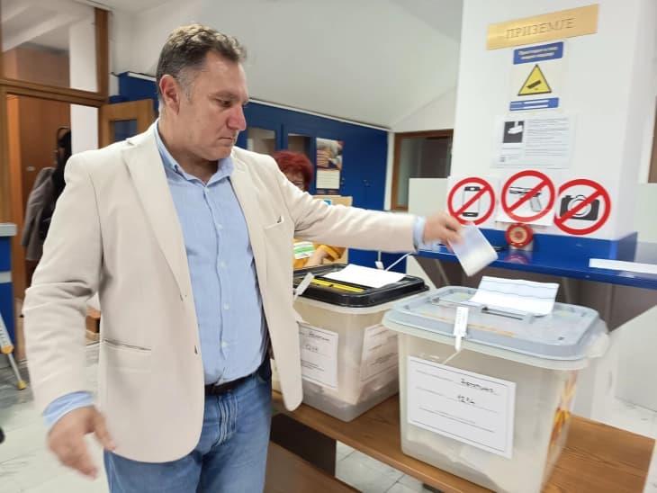 Мантев се заблагодари на поддршката и честита на Нацева за изборот за градоначалник на Неготино 