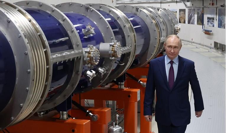 Лавров: Работиме на наредба на Путин за можна руска нуклеарна проба 