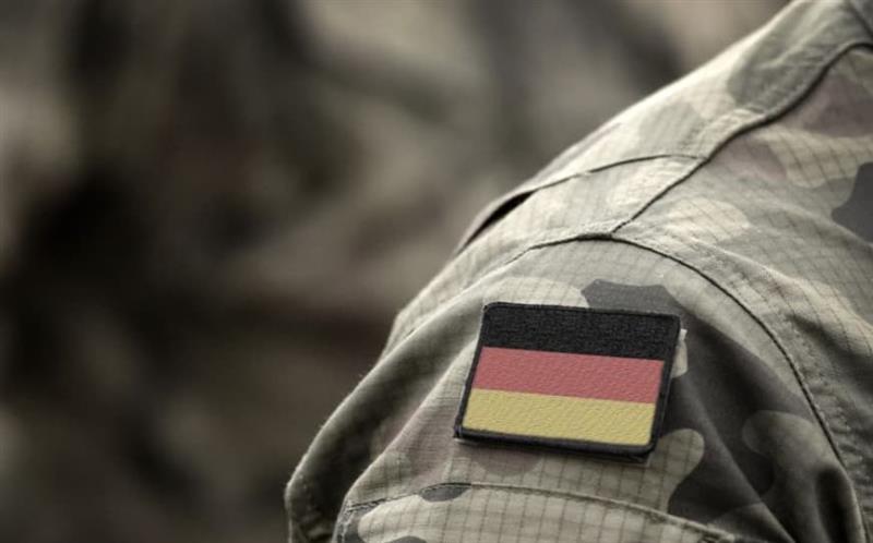 Германија воведува хибриден модел на служење на воениот рок- регрутите ќе добиваат 2.600 евра плата