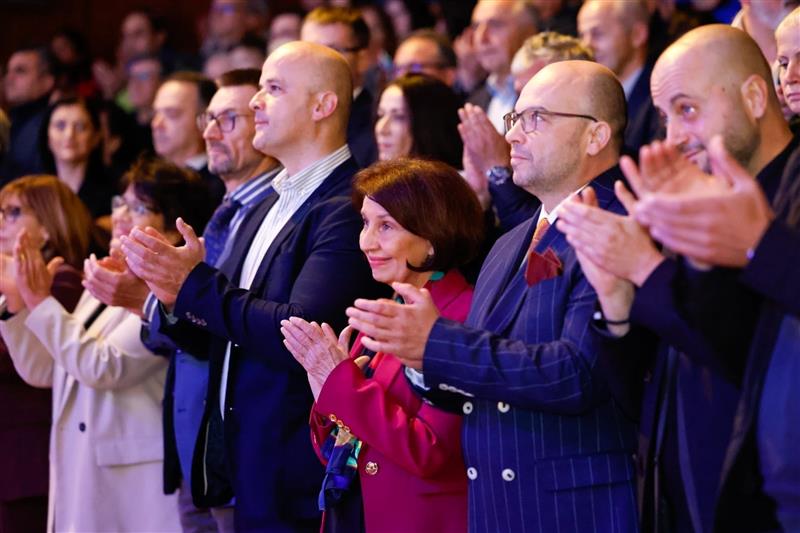 Сиљановска-Давкова, покровителка и гостинка на свечената академија по повод 100-годишнината на Планинарскиот клуб „Љуботен“