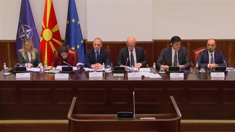 Извештајот за напредокот на Македонија  пред Националниот совет за евроинтеграции во македонското собрание