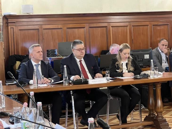 Минчев во Рим ги претстави реформите: Департизирана, професионална и европска јавна администрација