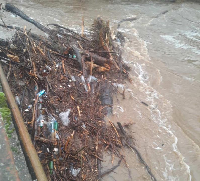 ЦУК: Во Охрид и Кичево водостоите зголемени, нема излевања
