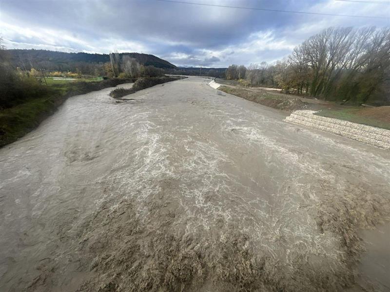 Невреме во Грција- свлечишта и поплави во повеќе региони