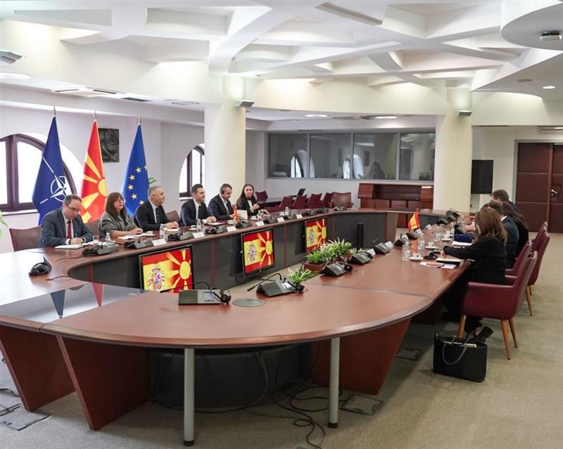 Средба на министерот Муцунски со членовите на Комисијата за надворешни работи на шпанскиот Сенат