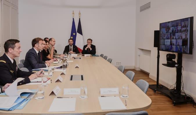 Макрон и Стармер се огласија за мировниот план за Украина: Конечно постои шанса 