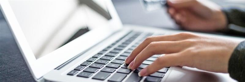 Над 60 проценти од жителите на ЕУ лани купувале онлајн