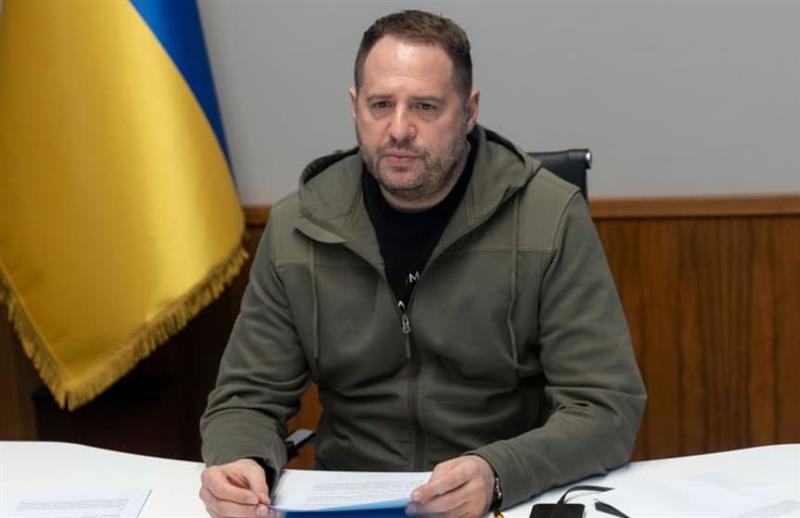 Поднесе оставка најблискиот соработник на Зеленски- поради корупција му беше претресен домот  