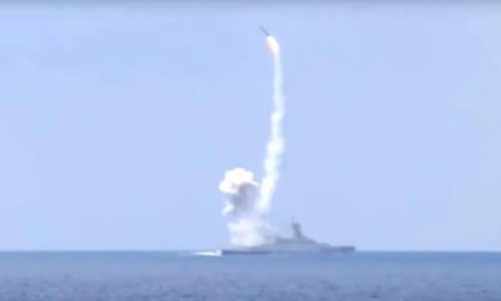 Украина со дронови нападна два руски танкера во Црното Море