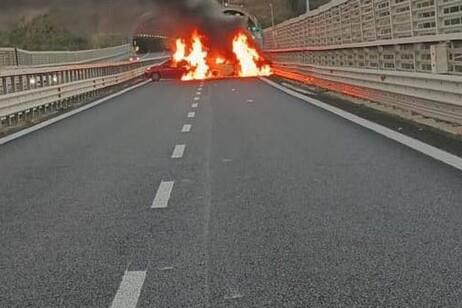 Драма во Италија: Украле 2 милиони евра од блиндирано возило во тунел на автопат 