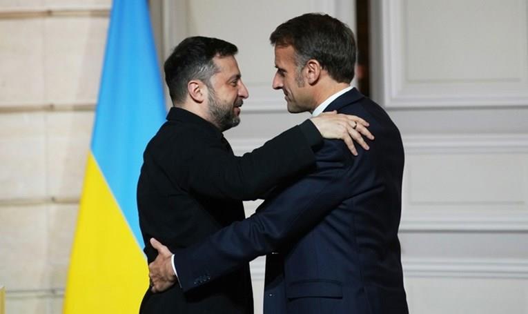 Макрон: Мировниот план може да биде склучен само со одобрение на Зеленски и Европа