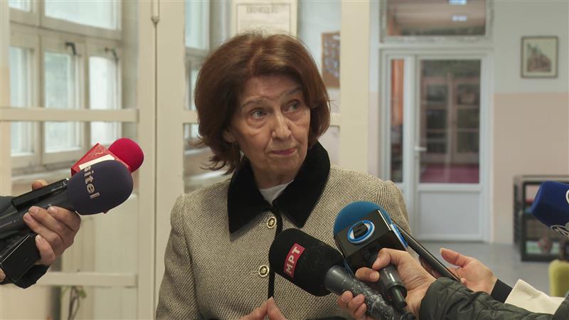 Сиљановска Давкова: Без гаранции за македонскиот идентитет, се отвора нова пандорина кутија 