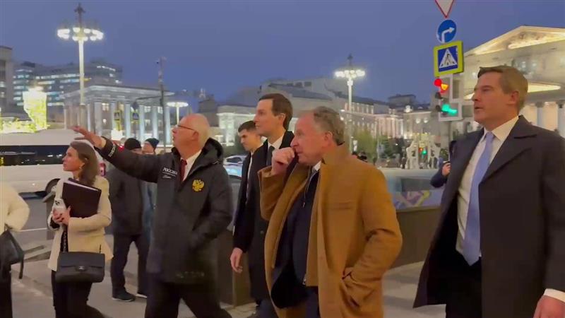 Виткоф и Кушнер по враќањето во САД од Москва, се сретнаа со Трамп 