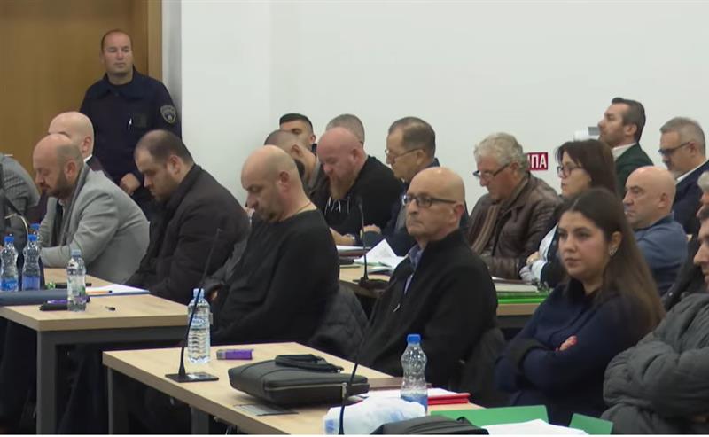 Одложено судењето за Кочани