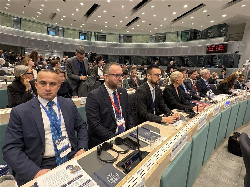 Министерот Тошковски во Брисел: Македонија ја потврдува посветеноста во борбата против криумчарењето мигранти