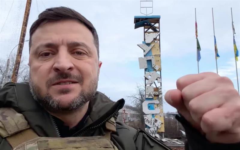 Зеленски ги охрабрува војниците во Купјанск: Резултатите на фронтот се адути во мировните преговори 