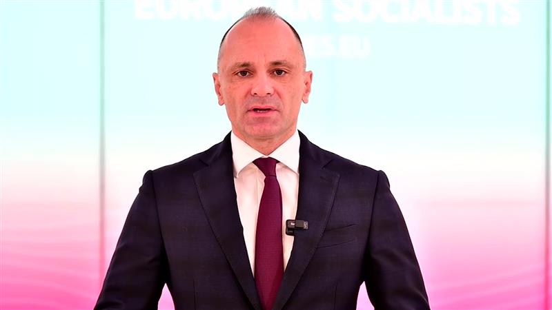 Филипче од Брисел: Барам поддршка од Европа за одбрана на демократијата во Македонија