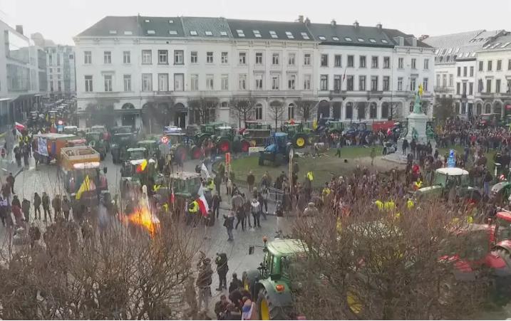 Судири меѓу полицијата и земјоделците на протестите во Брисел