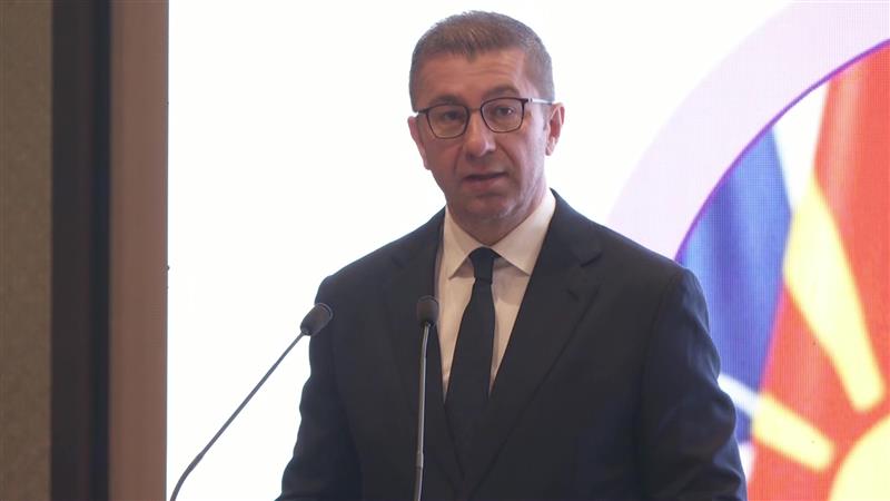 Мицкоски и Андоновски ја промовираа националната стратегија  за развој на ИКТ  – СМАРТ/МК 2030