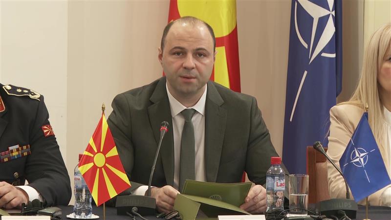 Мисајловски: Македонија нема да праќа војници во Украина 