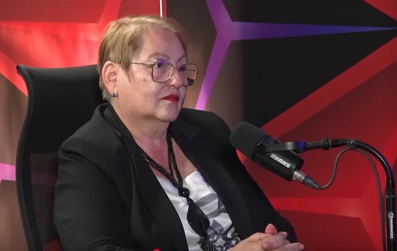 Јаневска: Ќе нема предвремен зимски распуст поради загадениот воздух