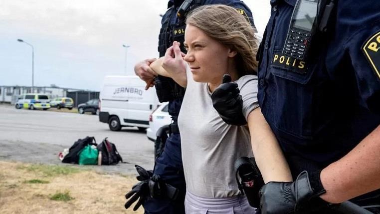 Грета Тунберг уапсена во Лондон за поддршка на штрајкувачите од забранетата „Палестинска акција“