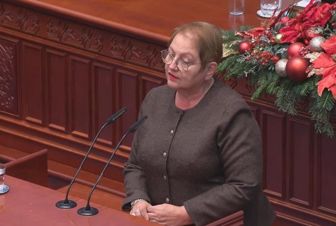 Јаневска: Најмалку 60 проценти покачување на платите за наставниците во четири години, доколку дозволи буџетот ќе има и повеќе