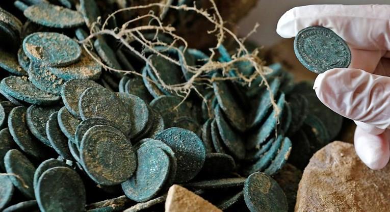 Златници стари 1.400 години пронајдени во христијански манастир во Јудејската Пустина