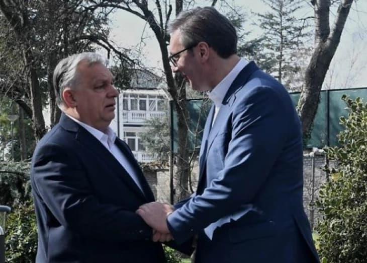Вучиќ разговарал со Орбан за енергетската безбедност, му се заблагодарил за поддршката на Србија