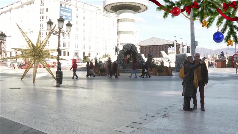 Државниот врв и политичарите со честитки за Новата година