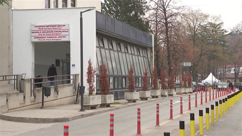 Две годишно дете се бори за живот откако синоќа на Ургентен било донесено со тешка повреда на главата