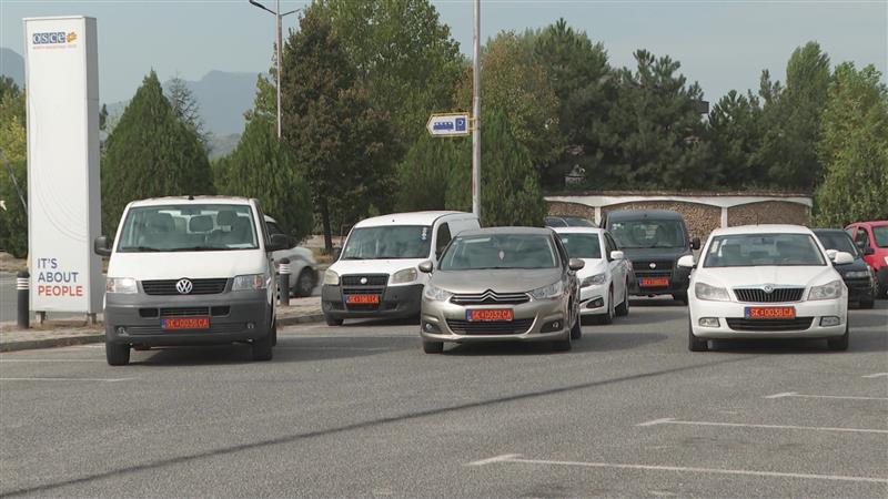 Табличките во боја на службените возила значително ја намалиле нивната злоупотреба и за личнии за партиски цели 