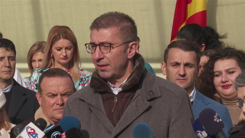 Мицкоски: На Бугарија и пречи македонскиот јазик во Акцискиот план за малцинства, жалам но друг јазик немаме