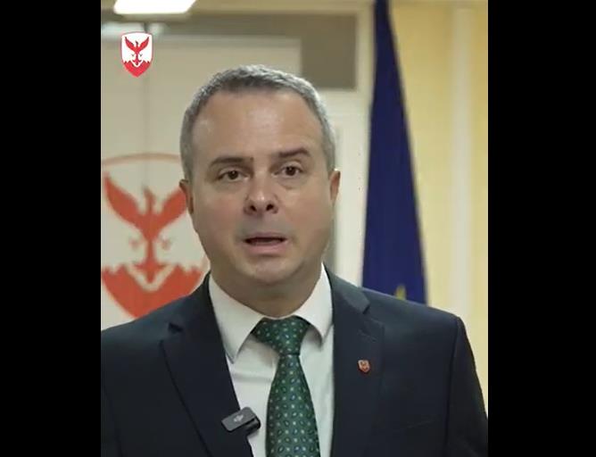 Герасимовски: Стипендиите во основните училишта во Центар зголемени за 1.000 и 1.500 денари