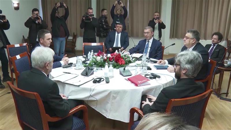 Филипче ја потврди средбата со Ахмети: Разговарале за локалните избори во Гостивар