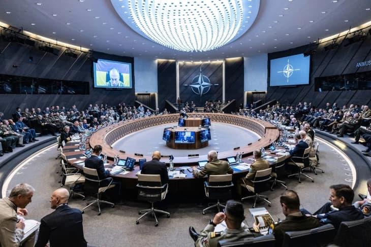 Началникот на Генералштабот на Армијата на состанок на Воениот комитет на НАТО