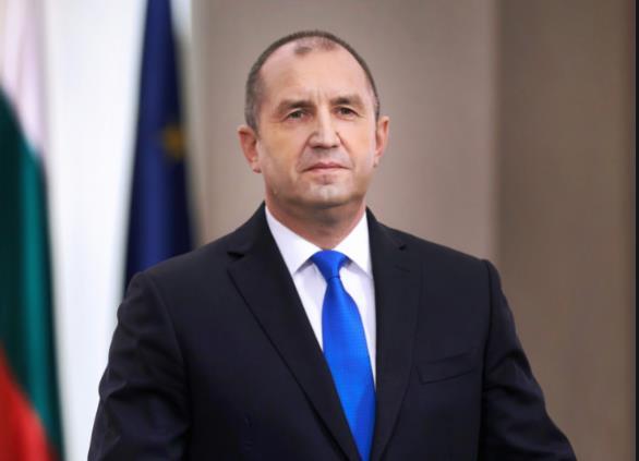 Радев поднесе оставката во уставниот суд – ја почнува битката за победа на парламентарните избори? 