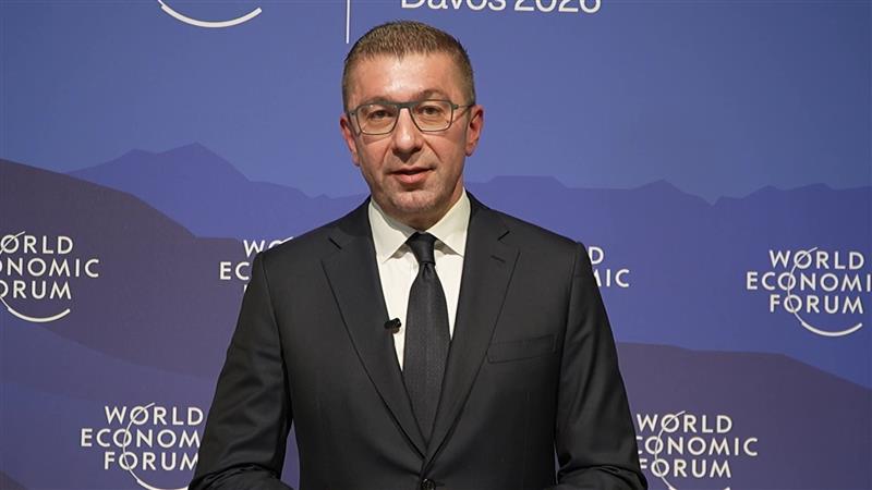 Мицкоски во Давос на панел заедно со американскиот секретар за енергетика, Крис Врајт