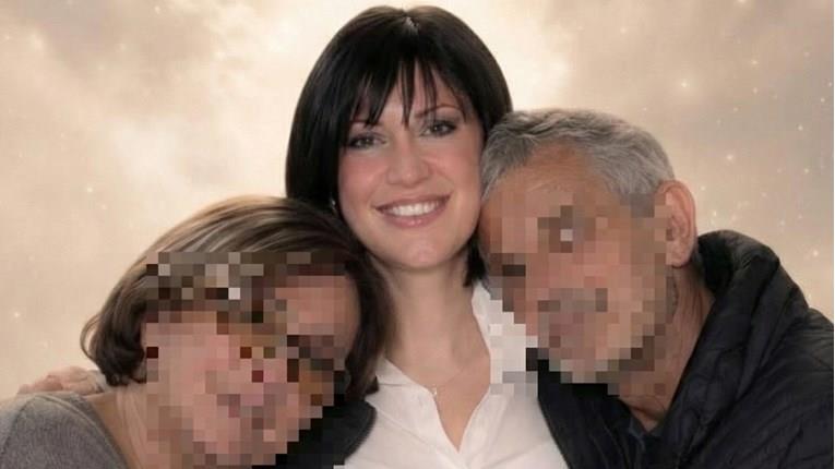 Брутално убиство во Италија: Жена е избодена 23 пати и оставена гола и со отсечена нога (ВИДЕО)