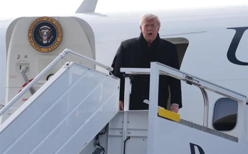 Трамп со хеликоптер лета кон Давос, Руте го испофали американскиот претседател (ВИДЕО)