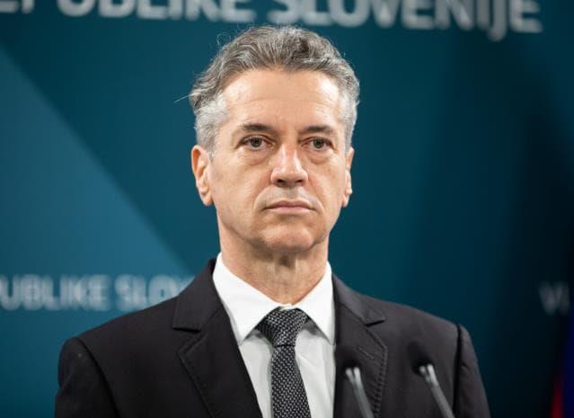 Голоб: Сè уште не е време Словенија да се придружи на така наречениот Комитет за мир