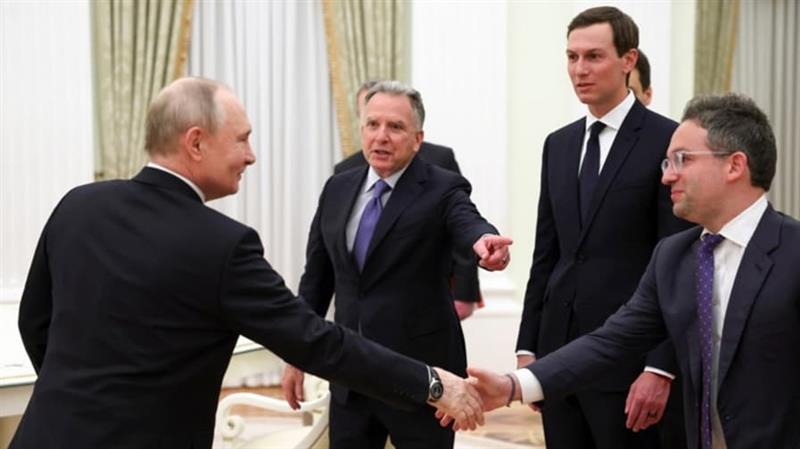 Во Абу Даби почна првиот состанок меѓу Русија, Украина и САД