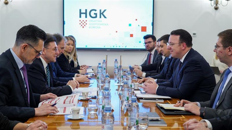 Николоски на средба со Лука Буриловиќ, претседател на Стопанската Комора на Хрватска
