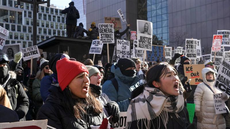 Апесења во Минесота на протестите против ICE, и новинарка меѓу приведените (ВИДЕО)