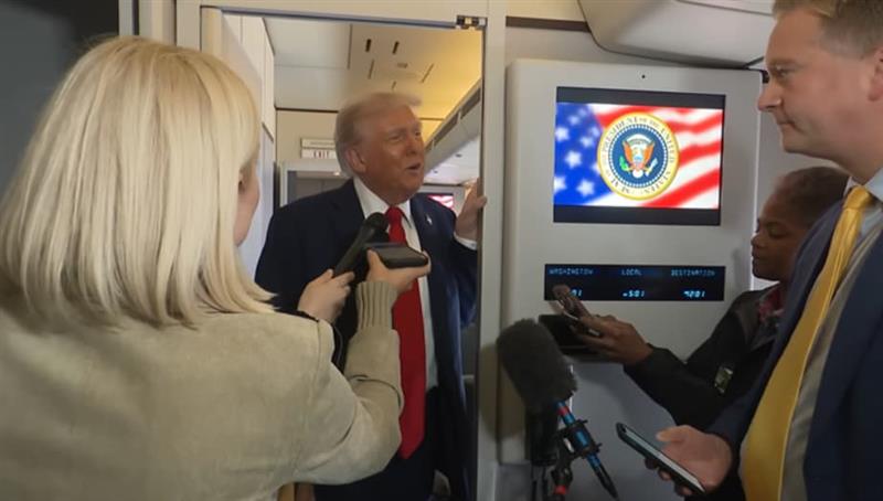 Трамп ѝ се закани на Канада: Доколку склучар договор, Кина ќе ја преземе 